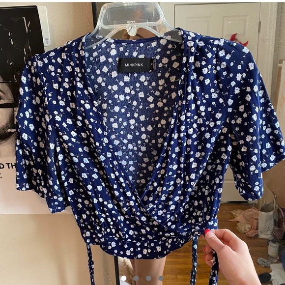 MinkPink blue wrap top with white flowers - Picture 2 of 4